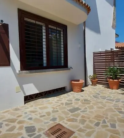 Stella Maris B 아파트 *